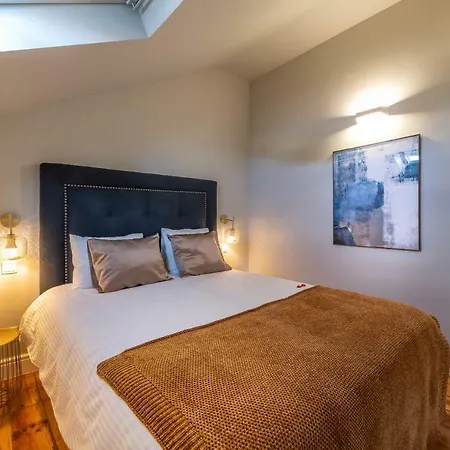 Style And Comfort In Downtown Lissabon